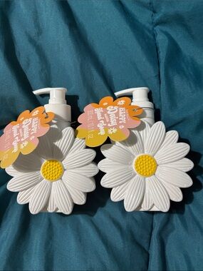 2 - Body Raves - Happy Daisy Scented Hand Soap – White & Yellow Daisy 10.1 fl oz